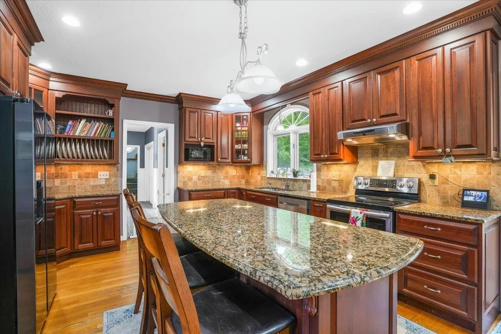 15 Longview Drive Bow NH 03304