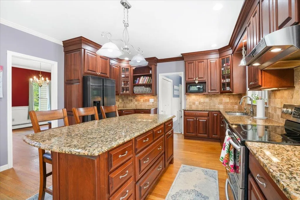 15 Longview Drive Bow NH 03304