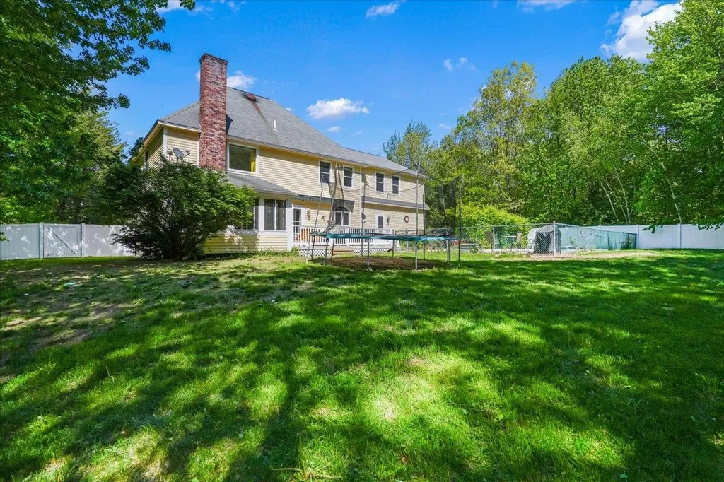 15 Longview Drive Bow NH 03304