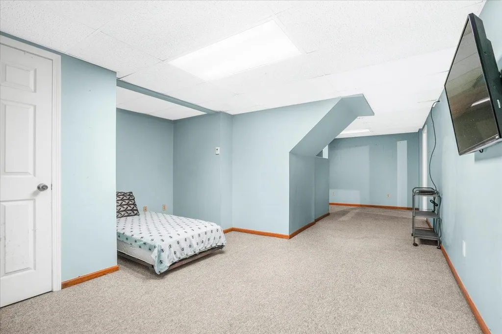 15 Longview Drive Bow NH 03304