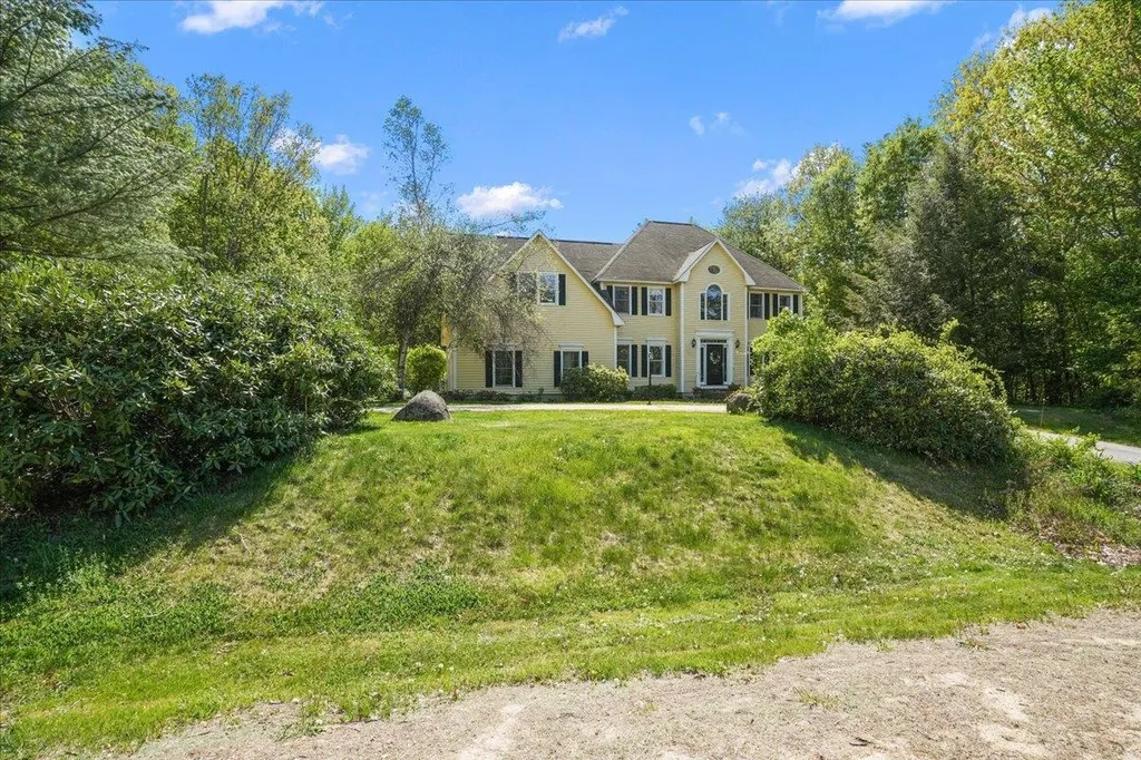 15 Longview Drive Bow NH 03304