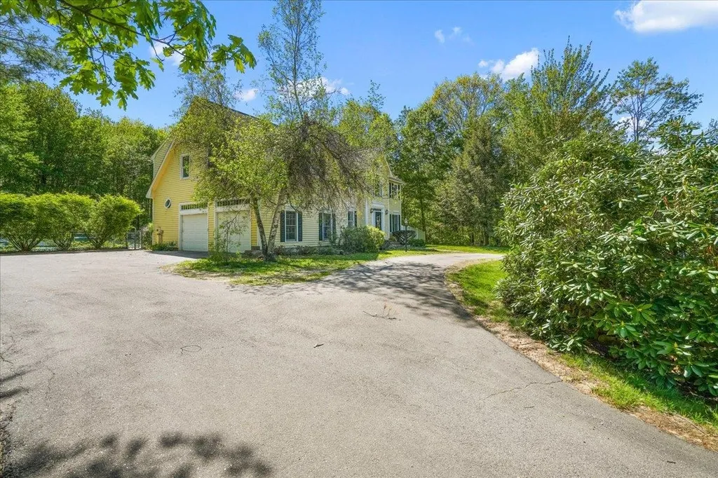 15 Longview Drive Bow NH 03304