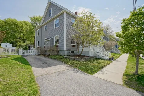 38 Willard Avenue Portsmouth NH 03801