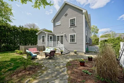 38 Willard Avenue Portsmouth NH 03801