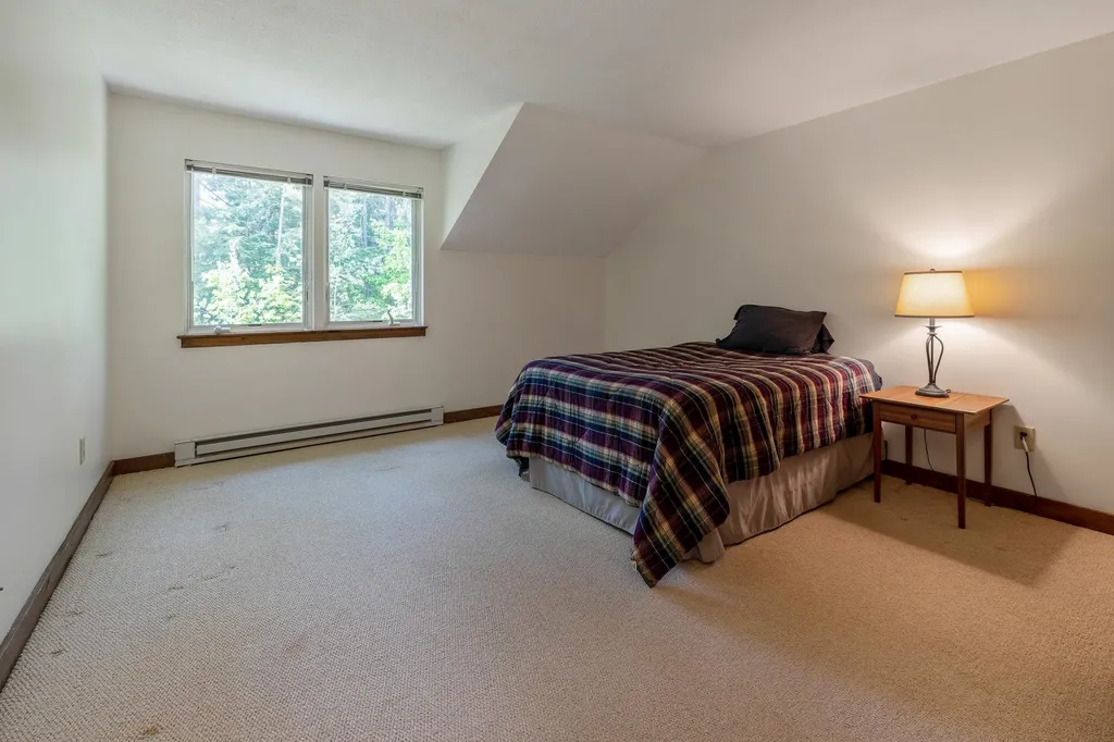 86 Woodhaven Drive Hartford VT 05001