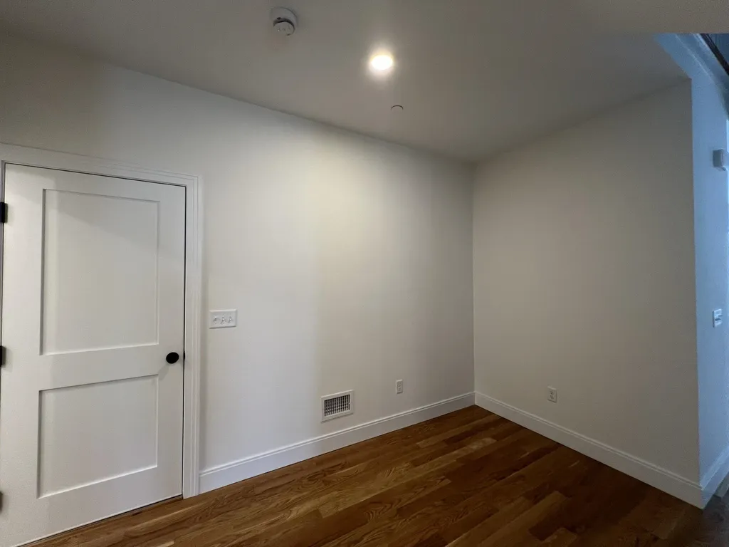 130 Sage Lane Portsmouth NH 03801