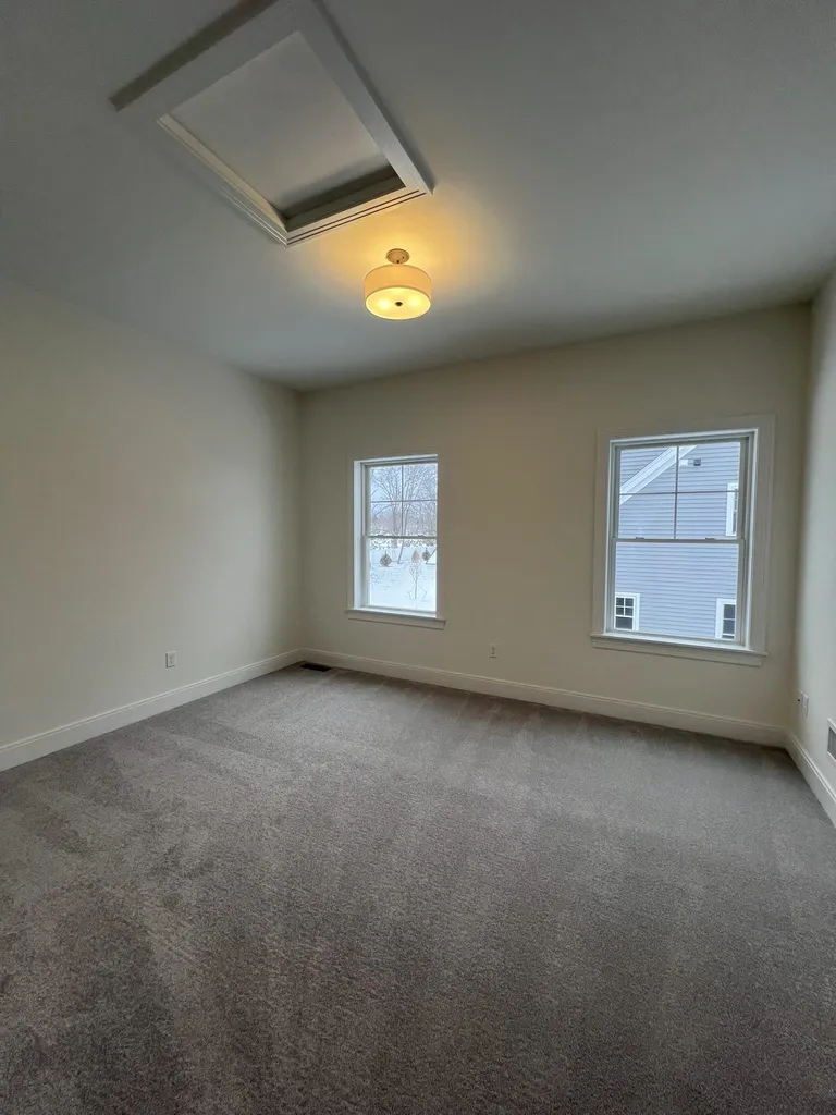 130 Sage Lane Portsmouth NH 03801