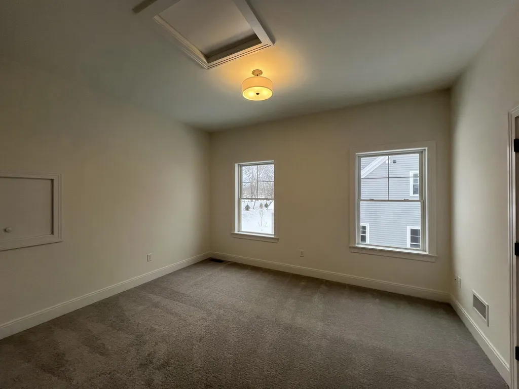 130 Sage Lane Portsmouth NH 03801