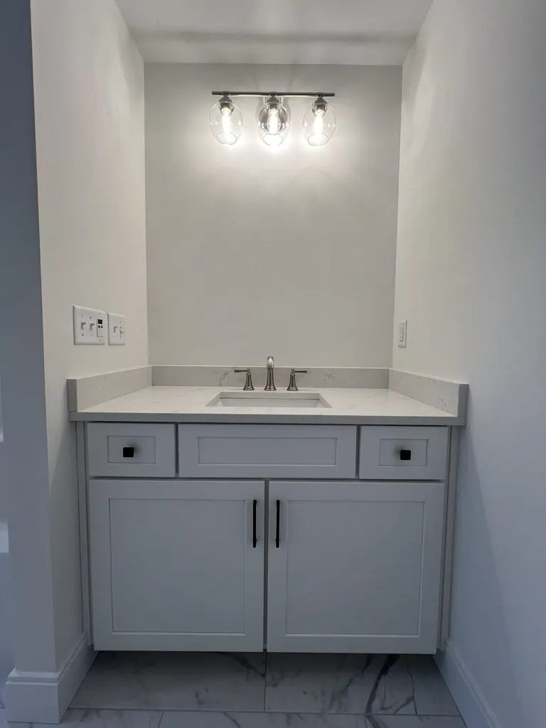130 Sage Lane Portsmouth NH 03801
