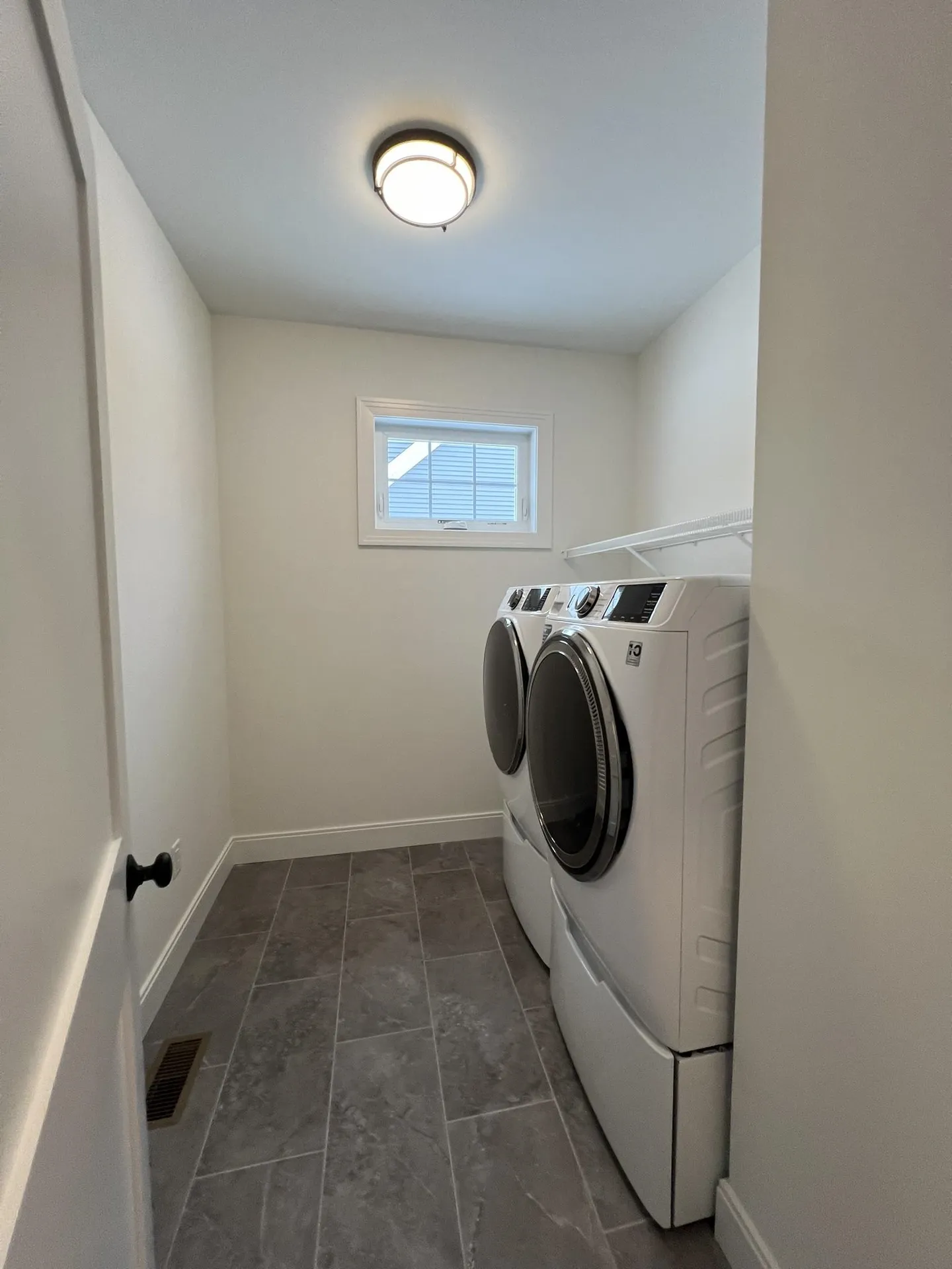 130 Sage Lane Portsmouth NH 03801