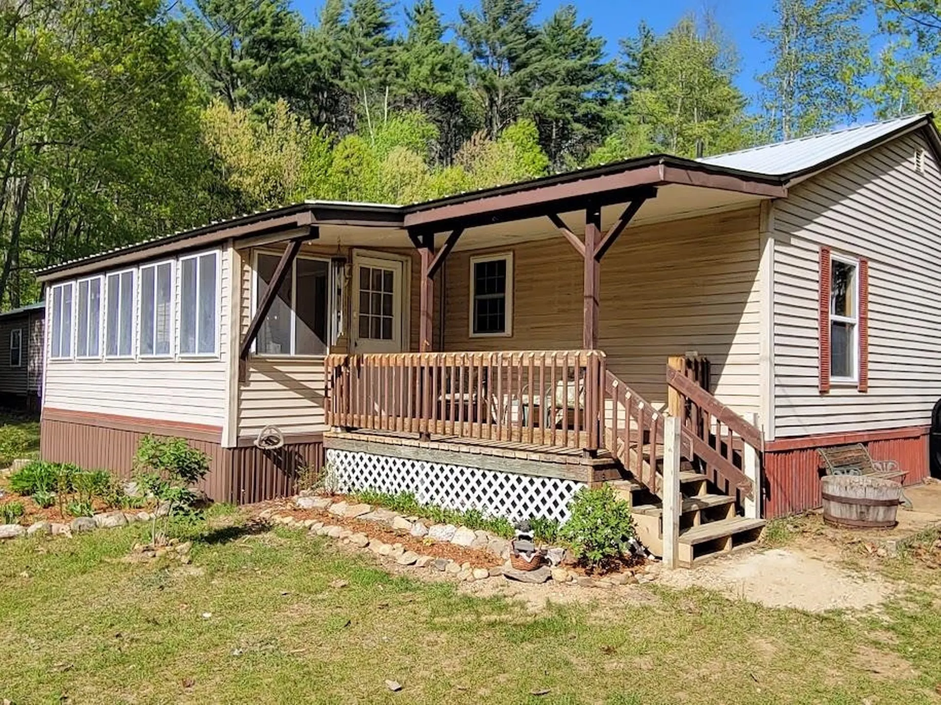 15 Pine Grove Road Belmont NH 03220