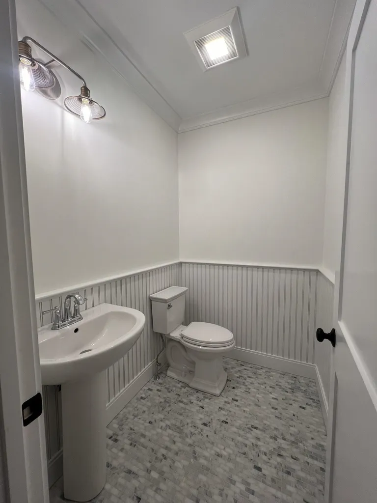 126 Sage Lane Portsmouth NH 03801