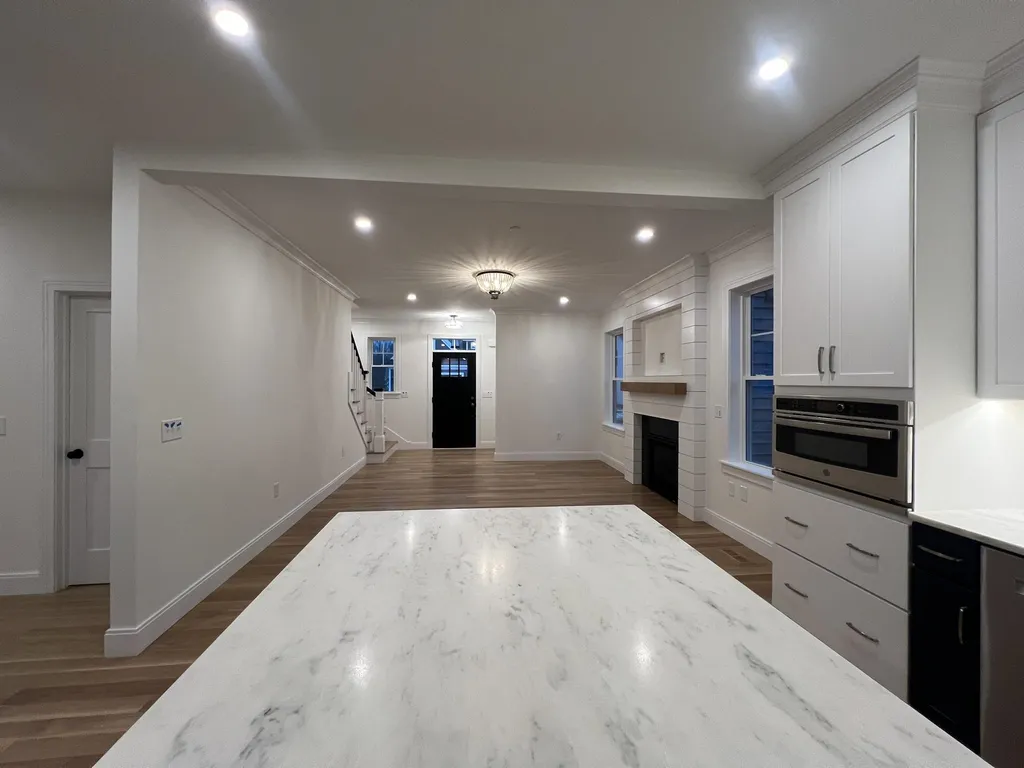 126 Sage Lane Portsmouth NH 03801