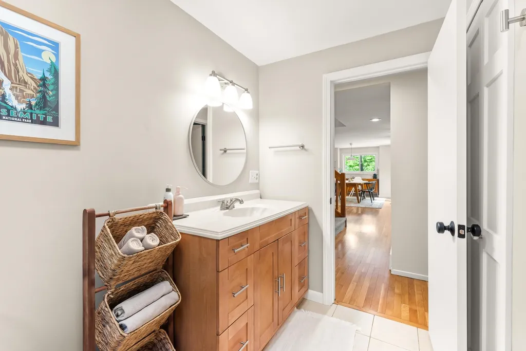 30 Shelburne Road Nashua NH 03063
