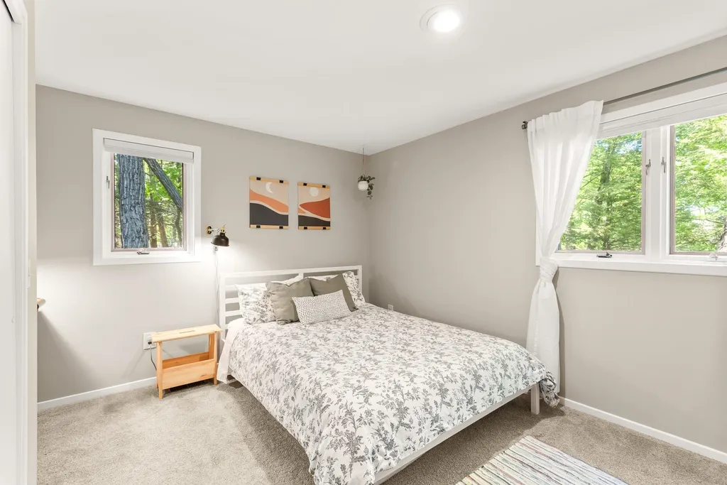 30 Shelburne Road Nashua NH 03063