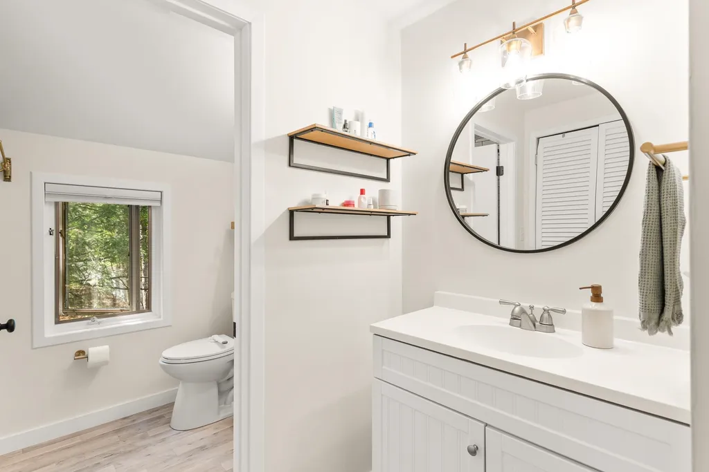 30 Shelburne Road Nashua NH 03063