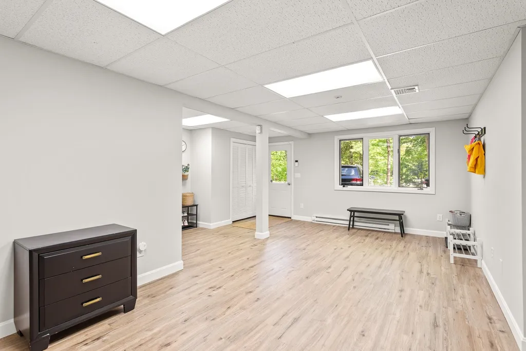 30 Shelburne Road Nashua NH 03063