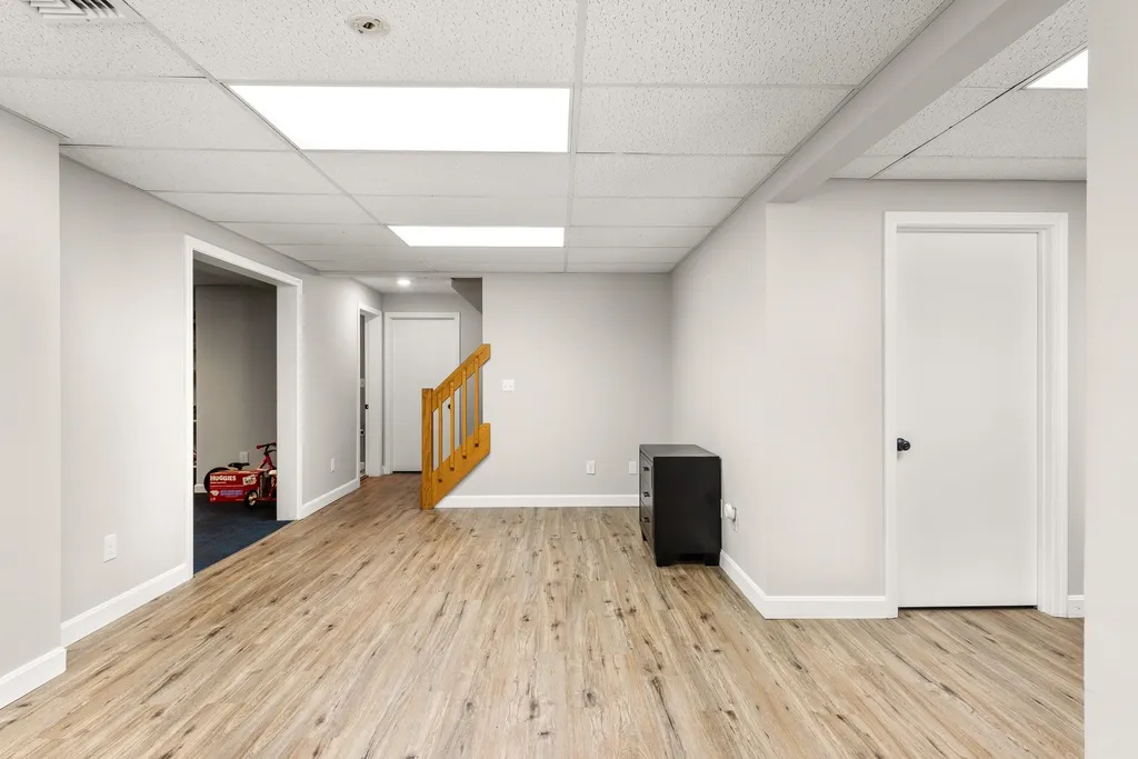 30 Shelburne Road Nashua NH 03063