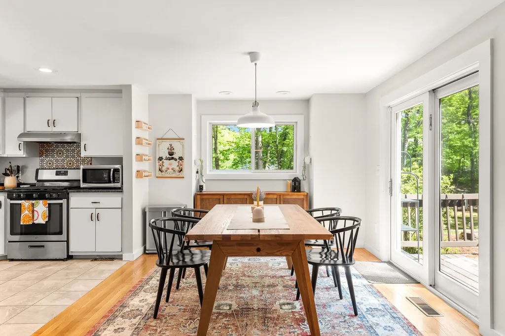 30 Shelburne Road Nashua NH 03063