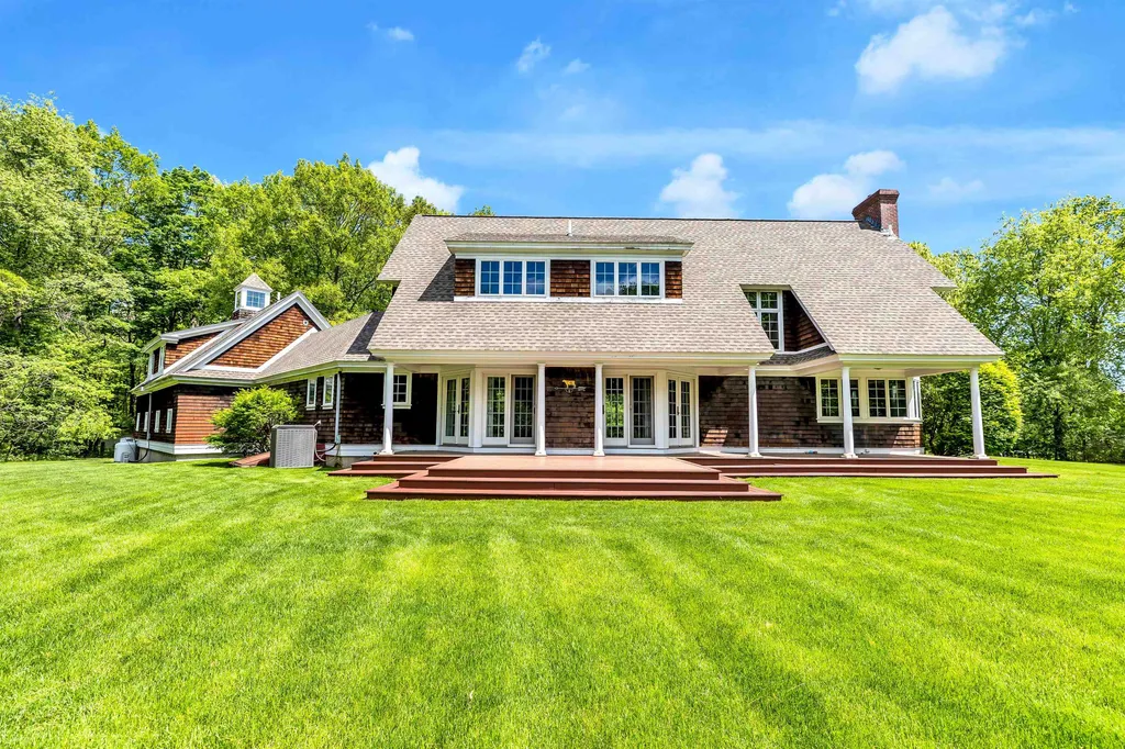 95 N Pepperell Road Hollis NH 03049