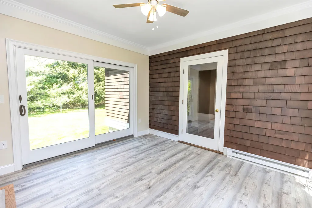 95 N Pepperell Road Hollis NH 03049