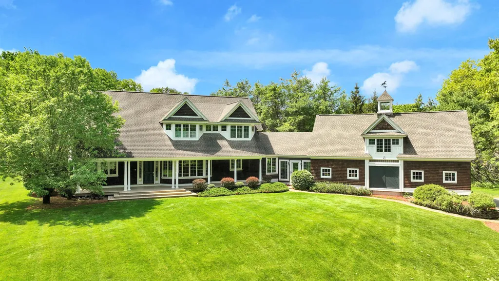 95 N Pepperell Road Hollis NH 03049