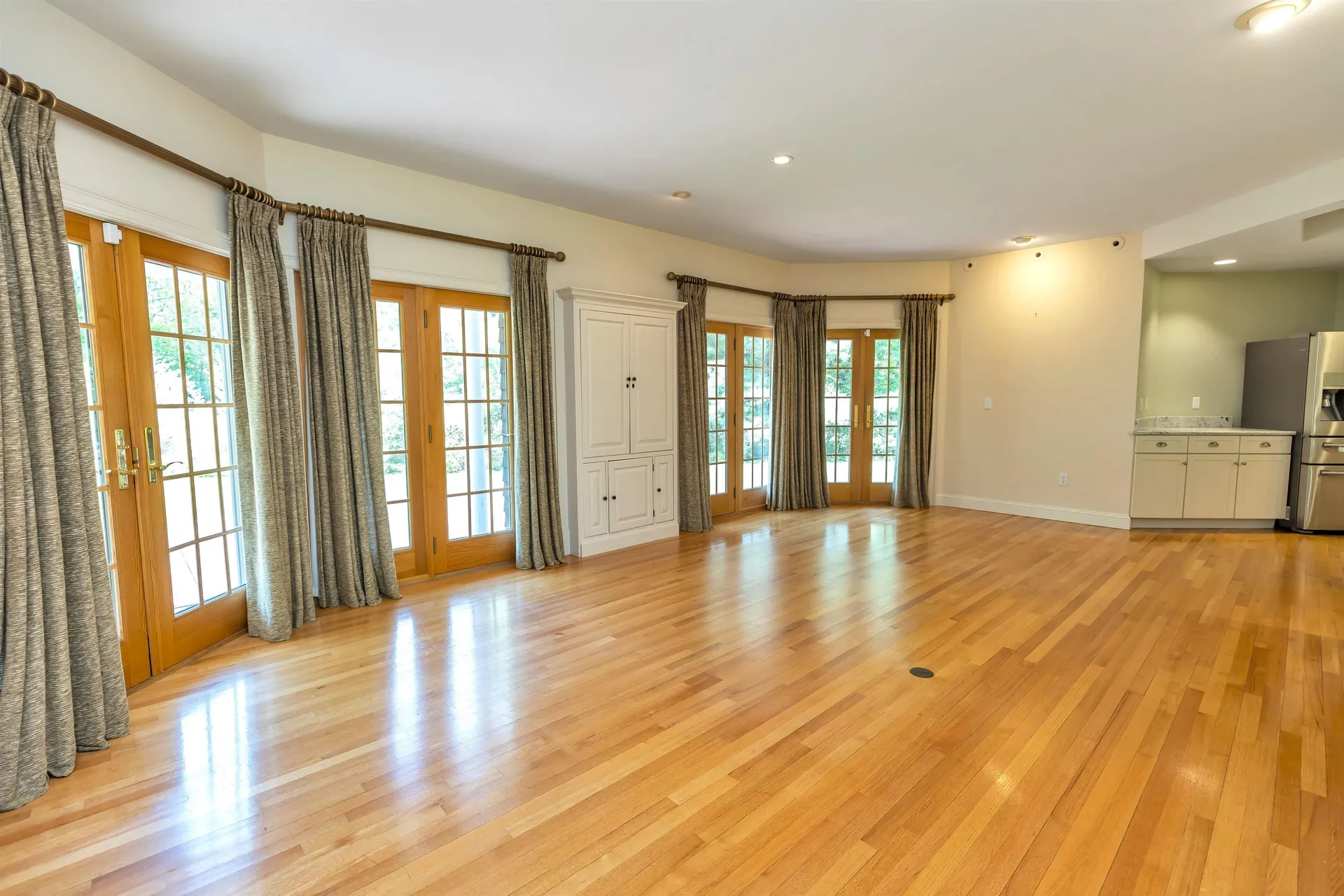 95 N Pepperell Road Hollis NH 03049
