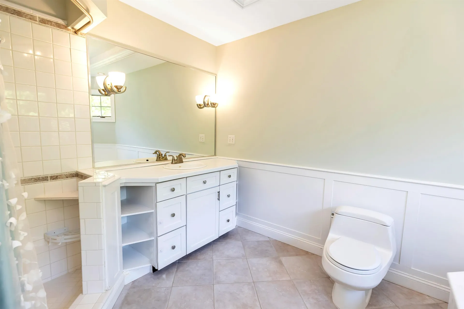 95 N Pepperell Road Hollis NH 03049