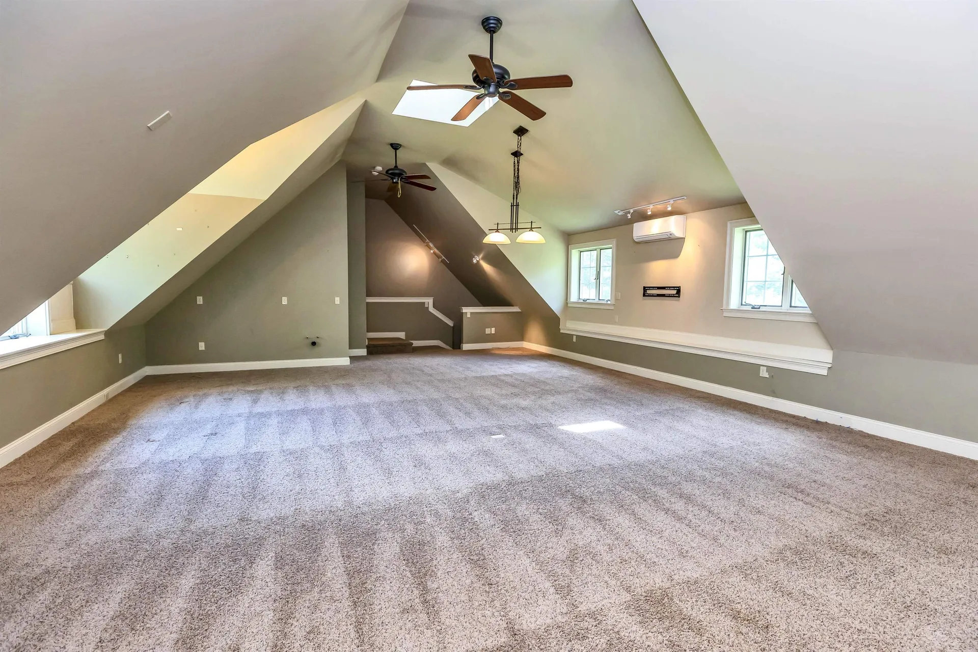 95 N Pepperell Road Hollis NH 03049