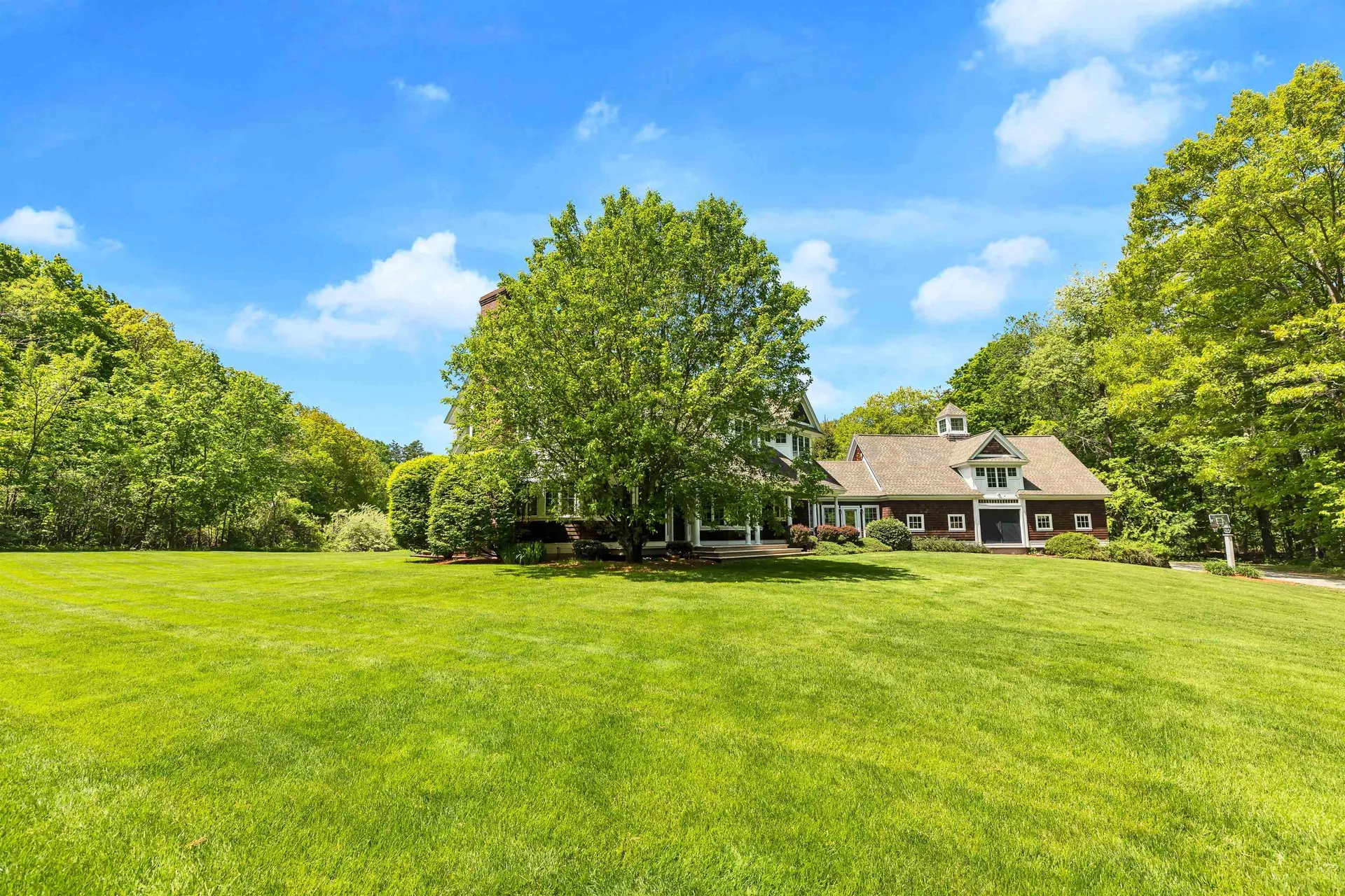 95 N Pepperell Road Hollis NH 03049
