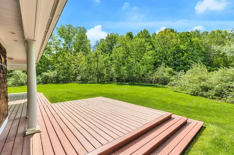 95 N Pepperell Road Hollis NH 03049