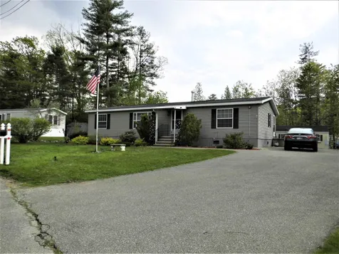 51 Nelson Street Salem NH 03079