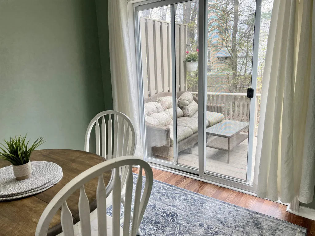 76 Colonial Drive Hartford VT 05001