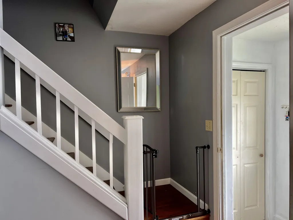 76 Colonial Drive Hartford VT 05001