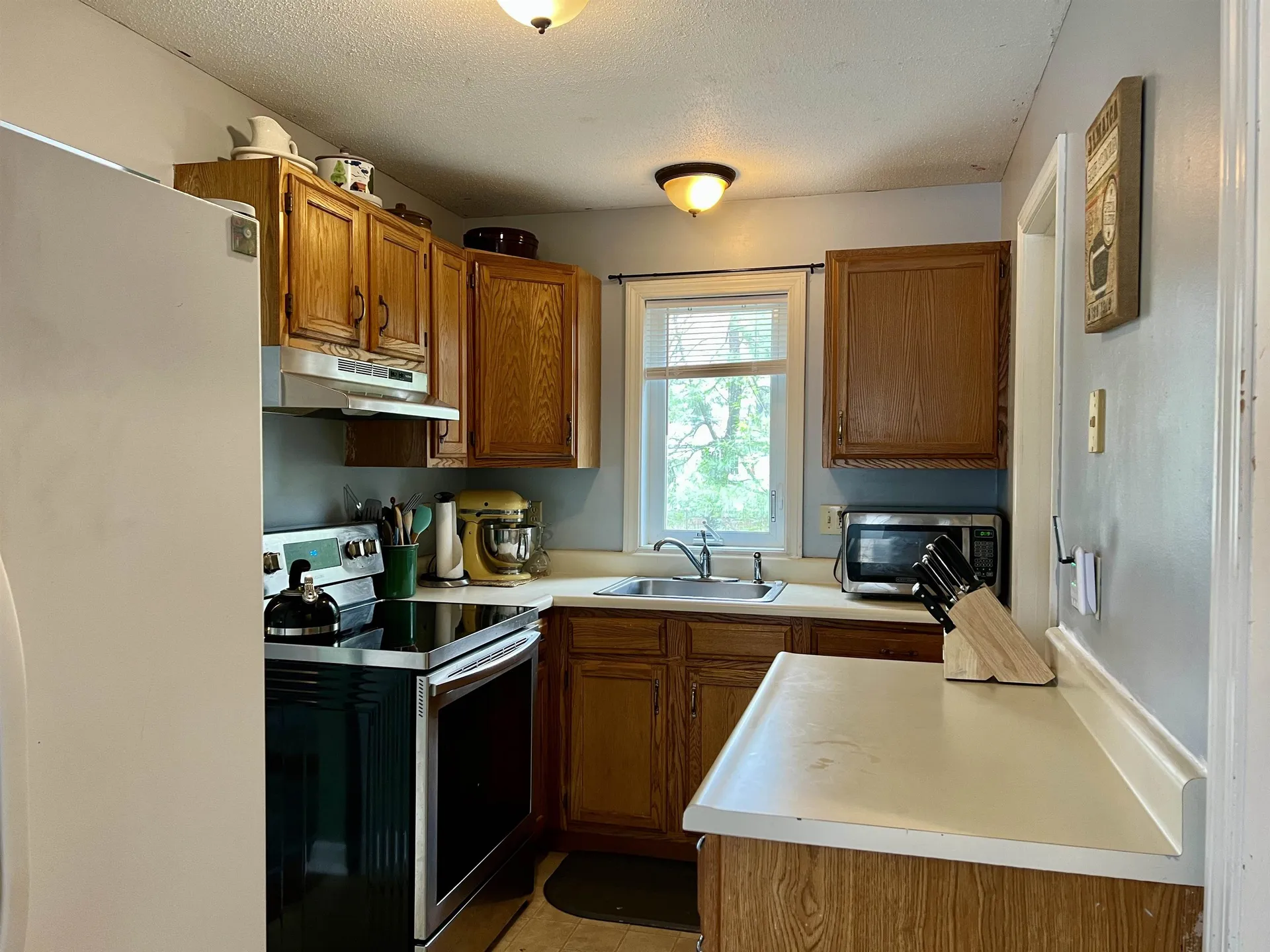 76 Colonial Drive Hartford VT 05001