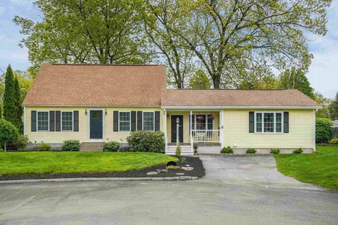 8 Gruen Lane Nashua NH 03060