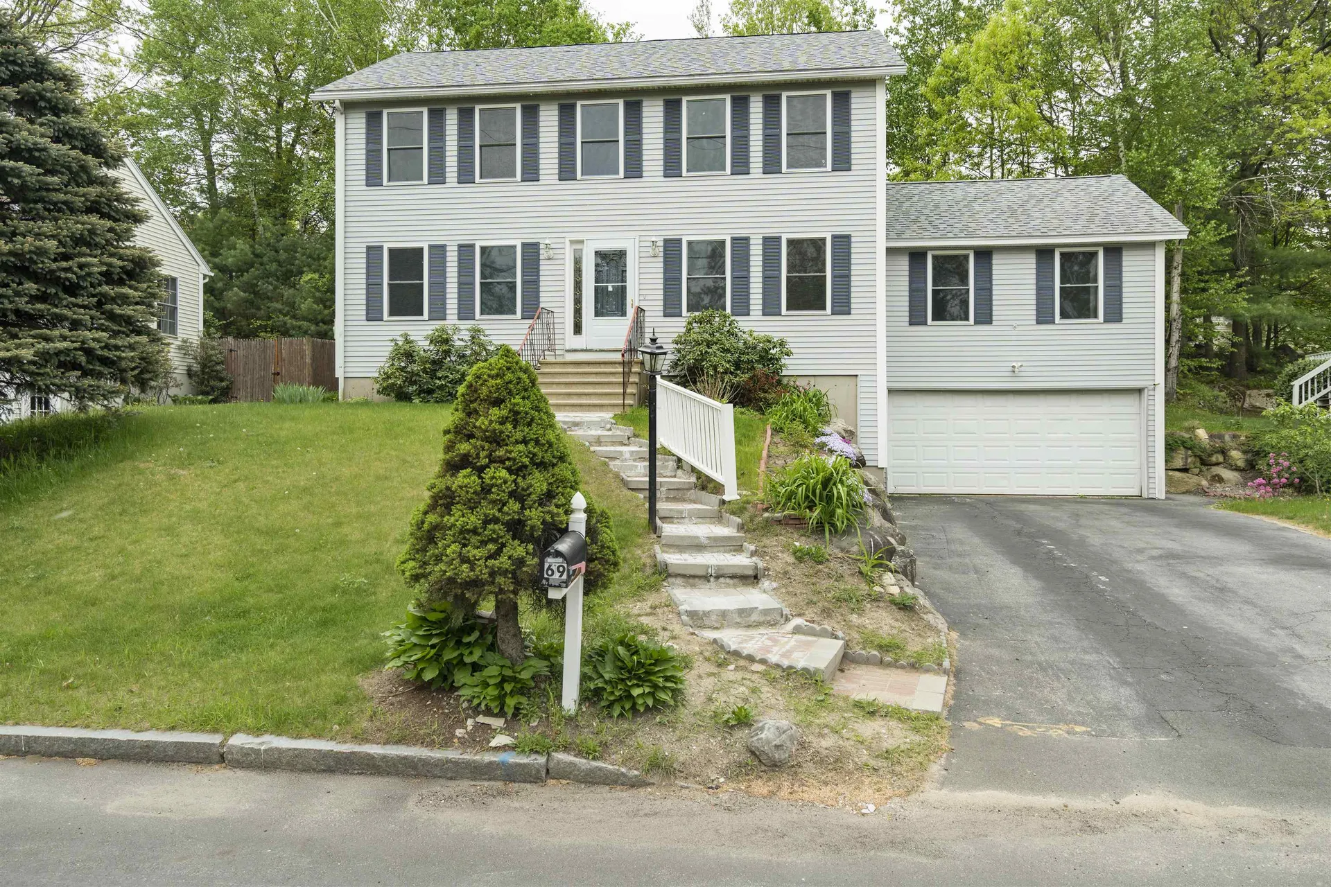69 Barrett Street Manchester NH 03104