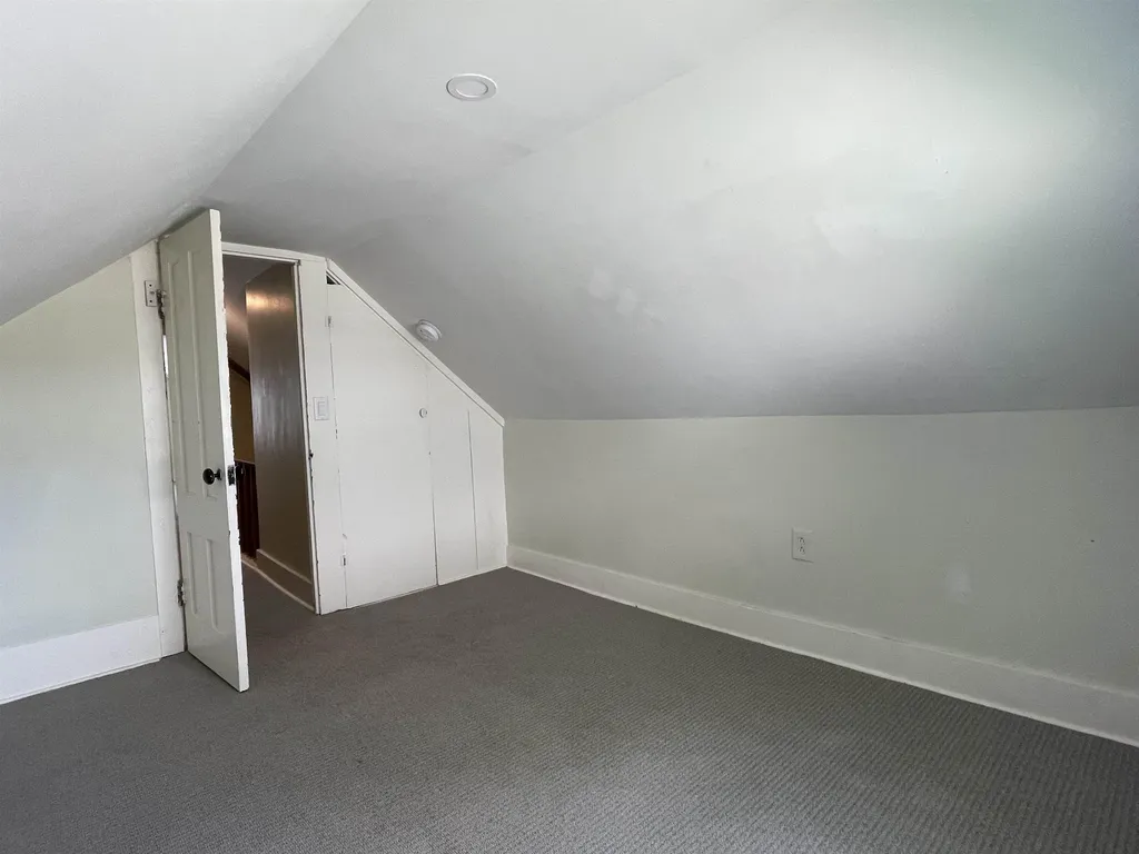 21 East Bow Street Franklin NH 03235