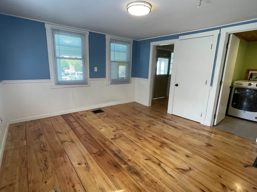 21 East Bow Street Franklin NH 03235