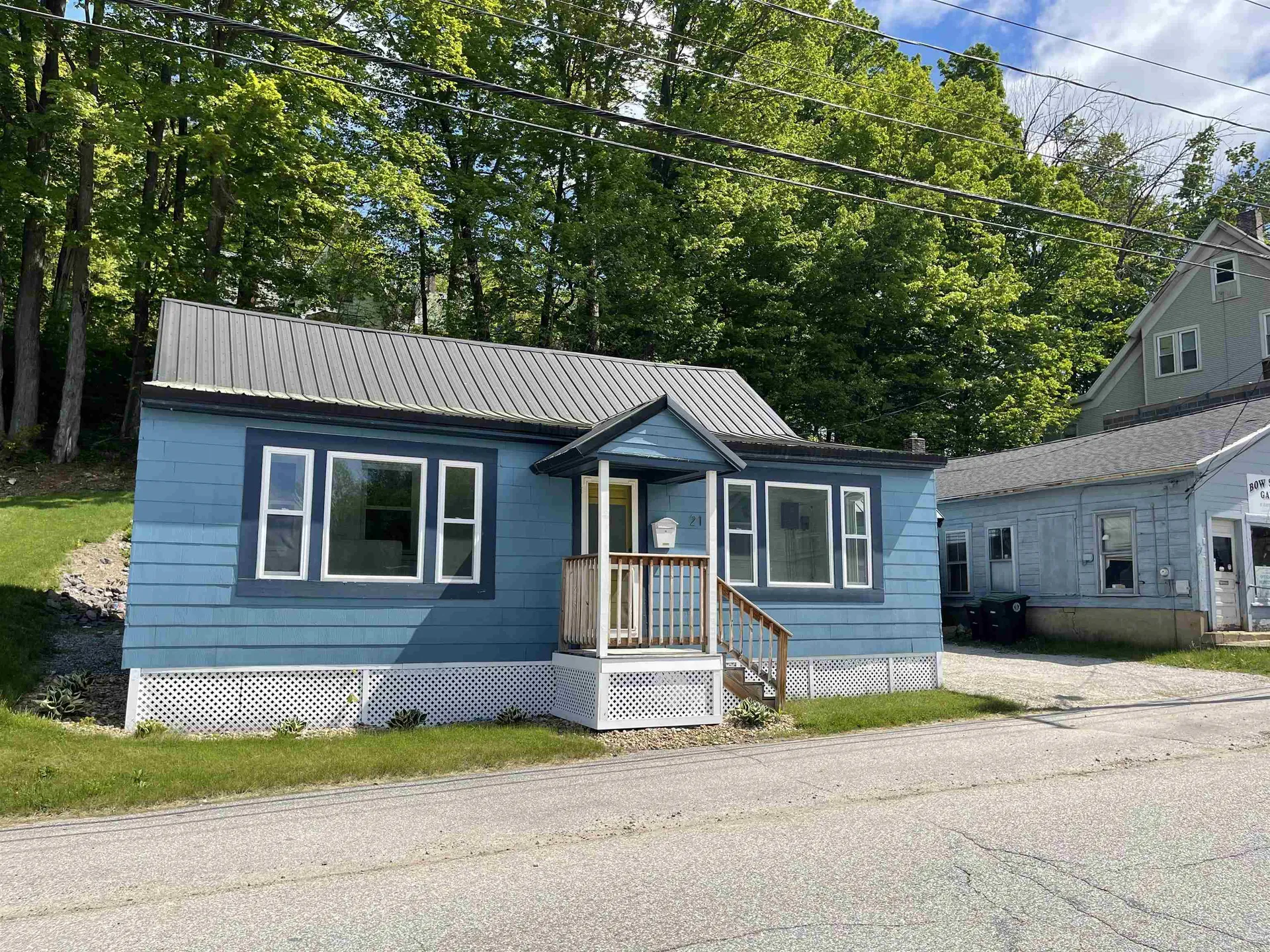 21 East Bow Street Franklin NH 03235
