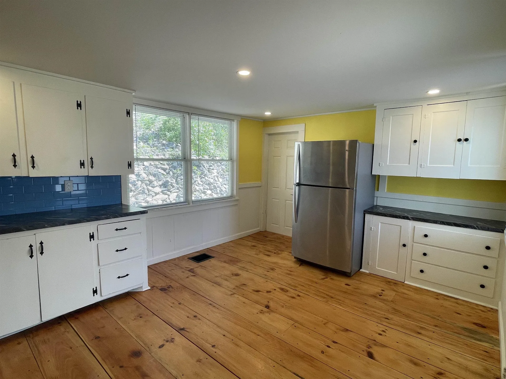 21 East Bow Street Franklin NH 03235