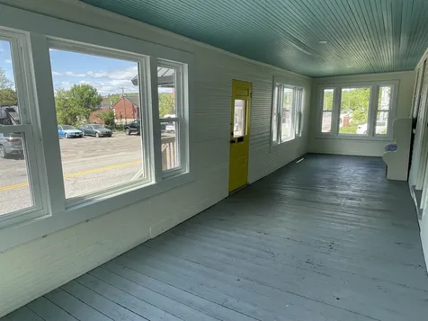 21 East Bow Street Franklin NH 03235