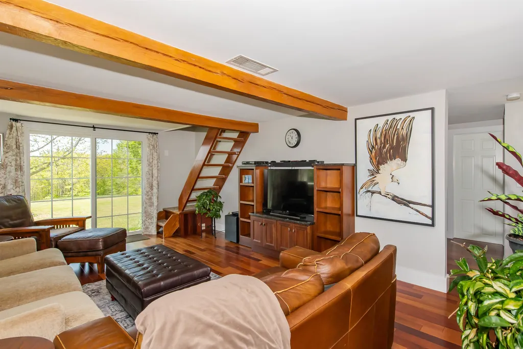 279 Province Road Barnstead NH 03218