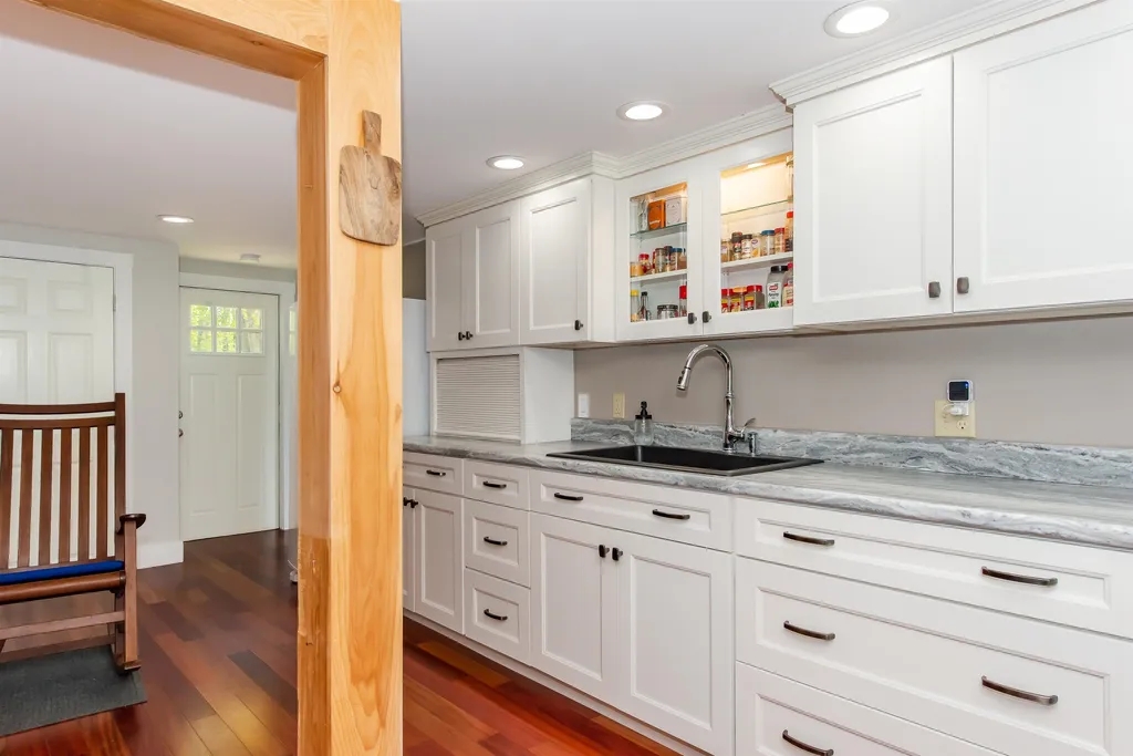 279 Province Road Barnstead NH 03218