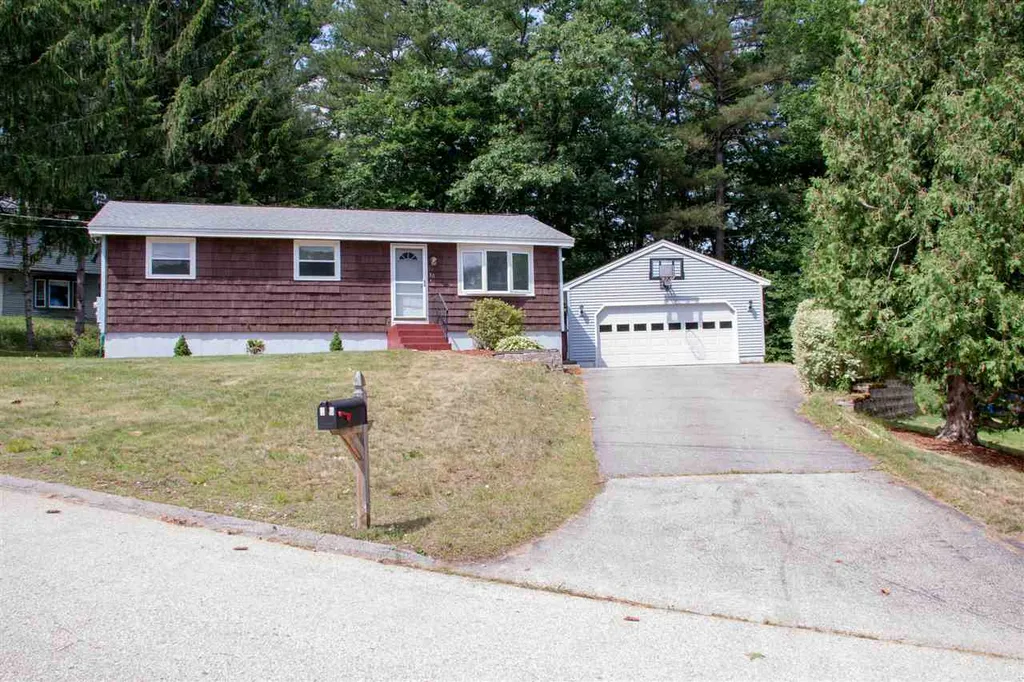 15 Ardon Drive Hooksett NH 03106