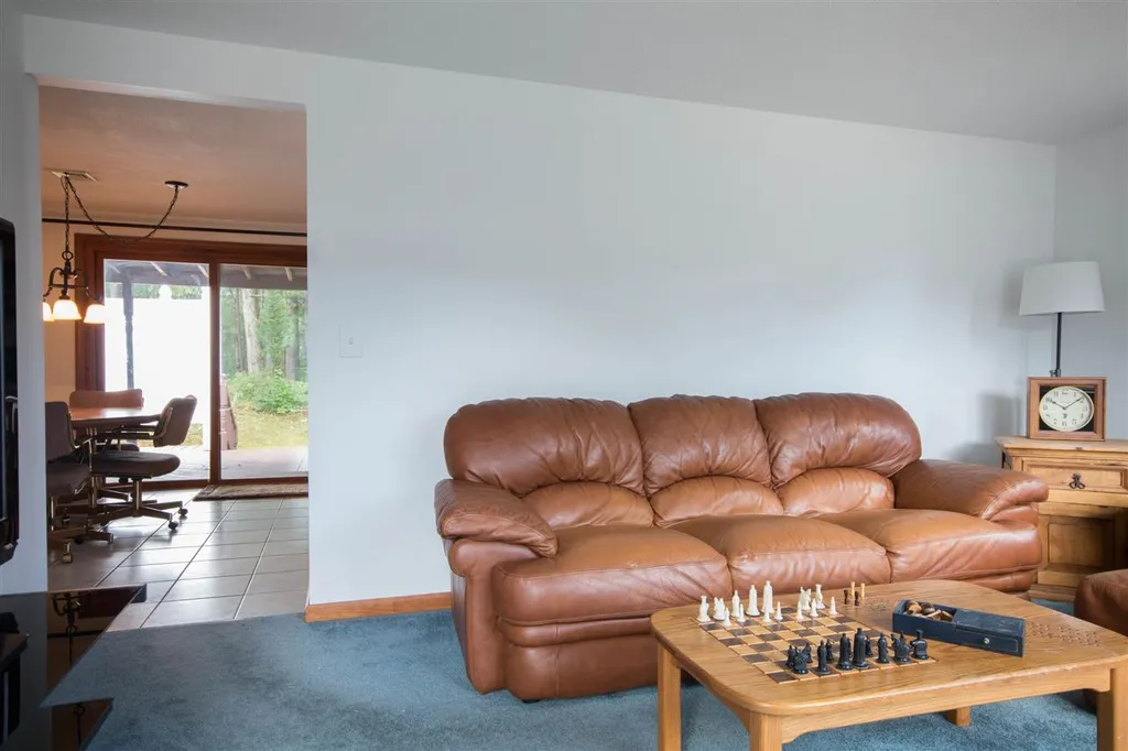 15 Ardon Drive Hooksett NH 03106