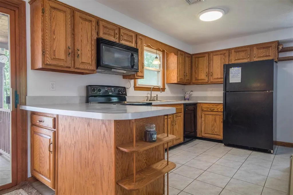 15 Ardon Drive Hooksett NH 03106