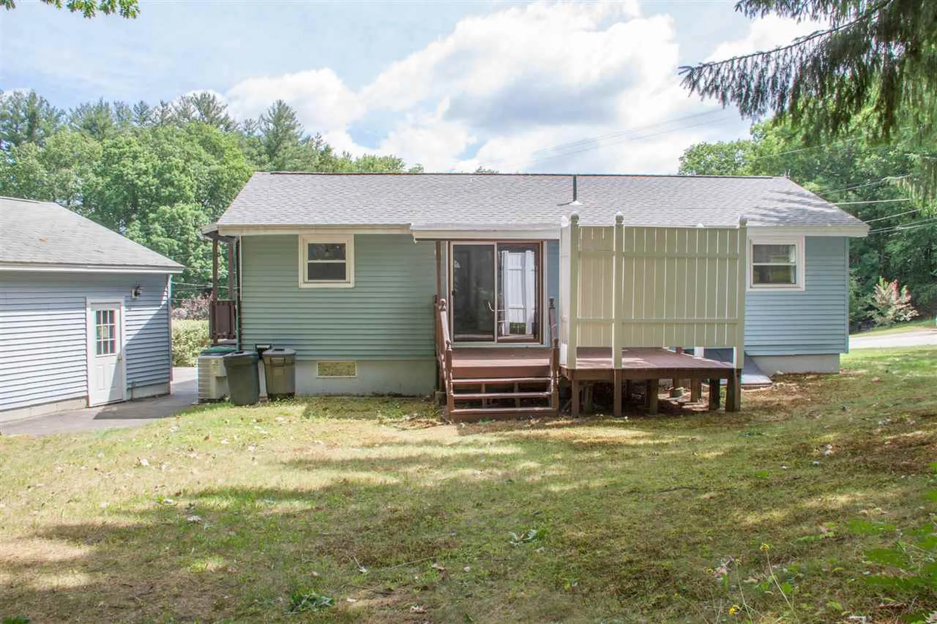 15 Ardon Drive Hooksett NH 03106