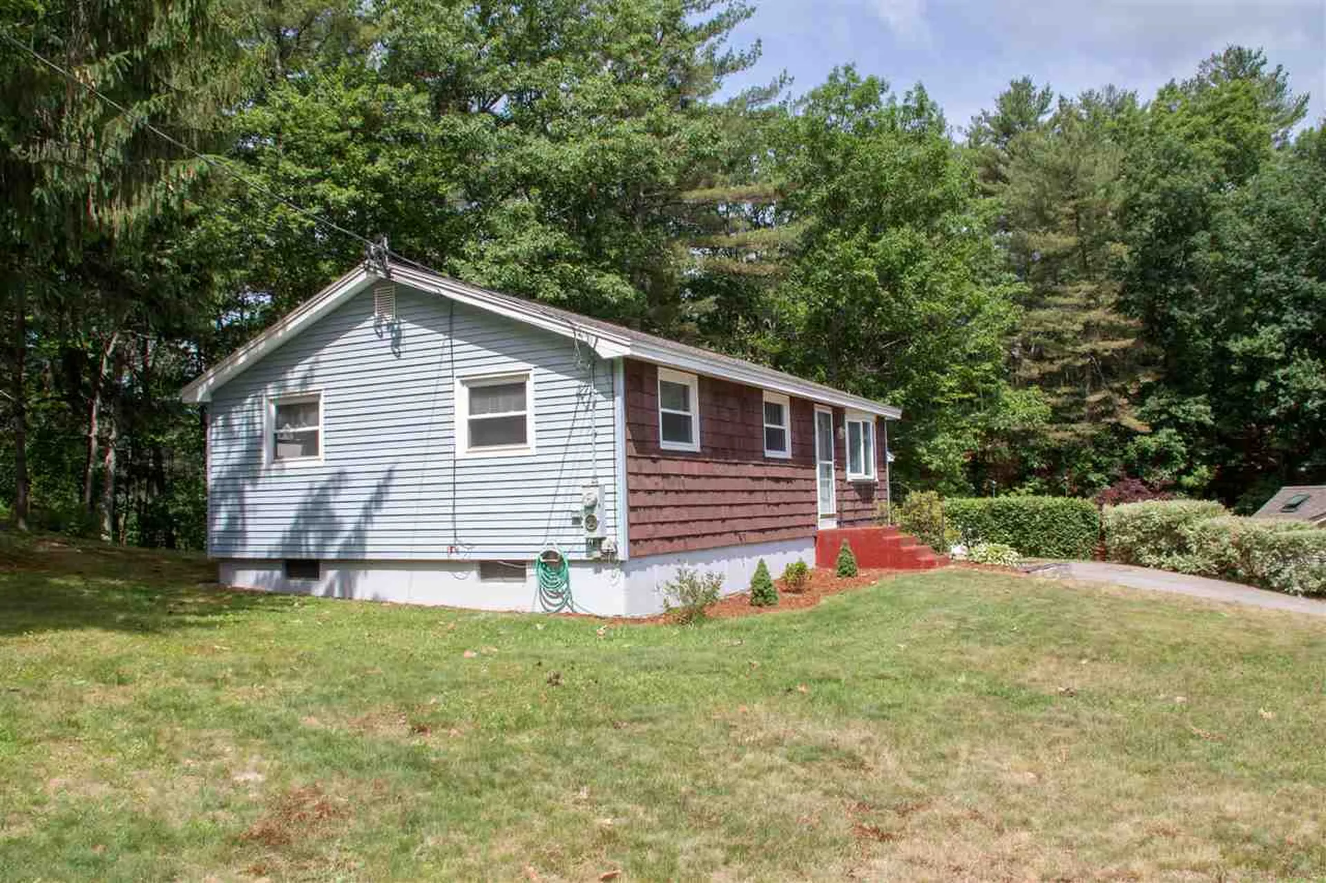15 Ardon Drive Hooksett NH 03106