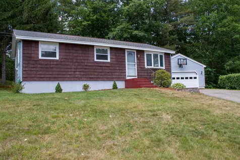 15 Ardon Drive Hooksett NH 03106